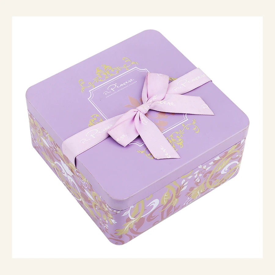 Lavender presentation tin with ribbon detail